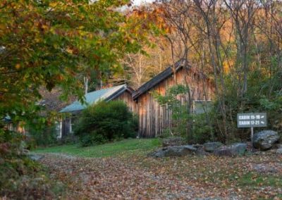 CABIN EXTERIOR
