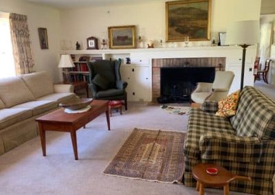 FARMHOUSE INTERIOR