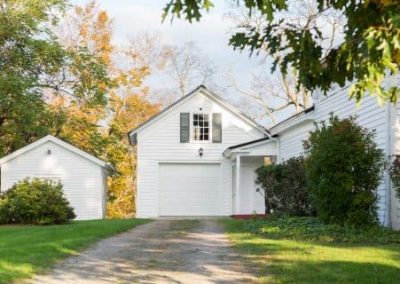 FARMHOUSE ENTRANCE