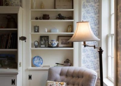 FARMHOUSE INTERIOR