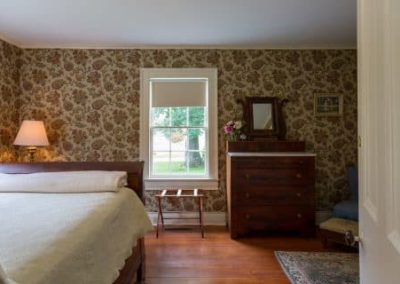 FARMHOUSE ROOM INTERIOR
