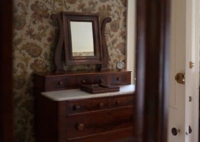 FARMHOUSE ROOM INTERIOR